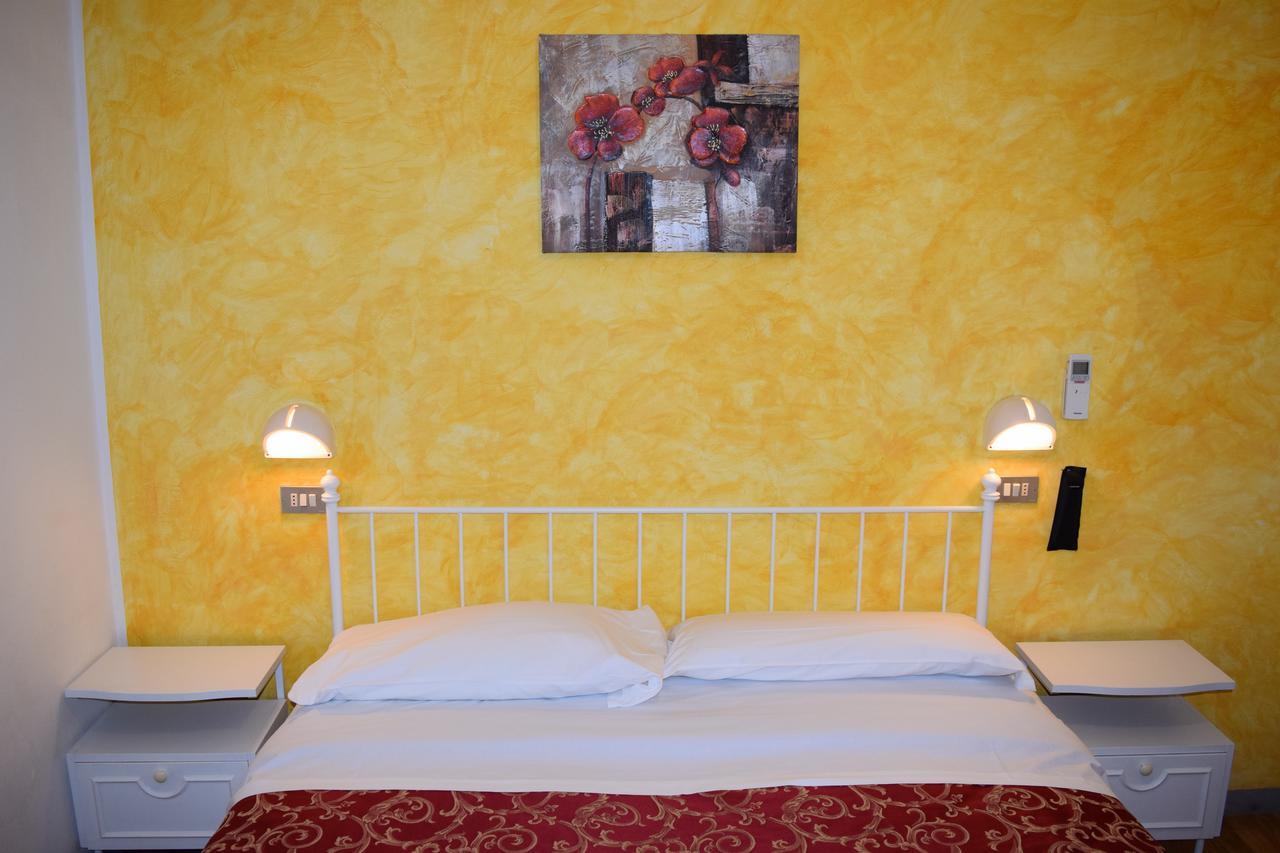 Hotel Ottavia ريميني المظهر الخارجي الصورة