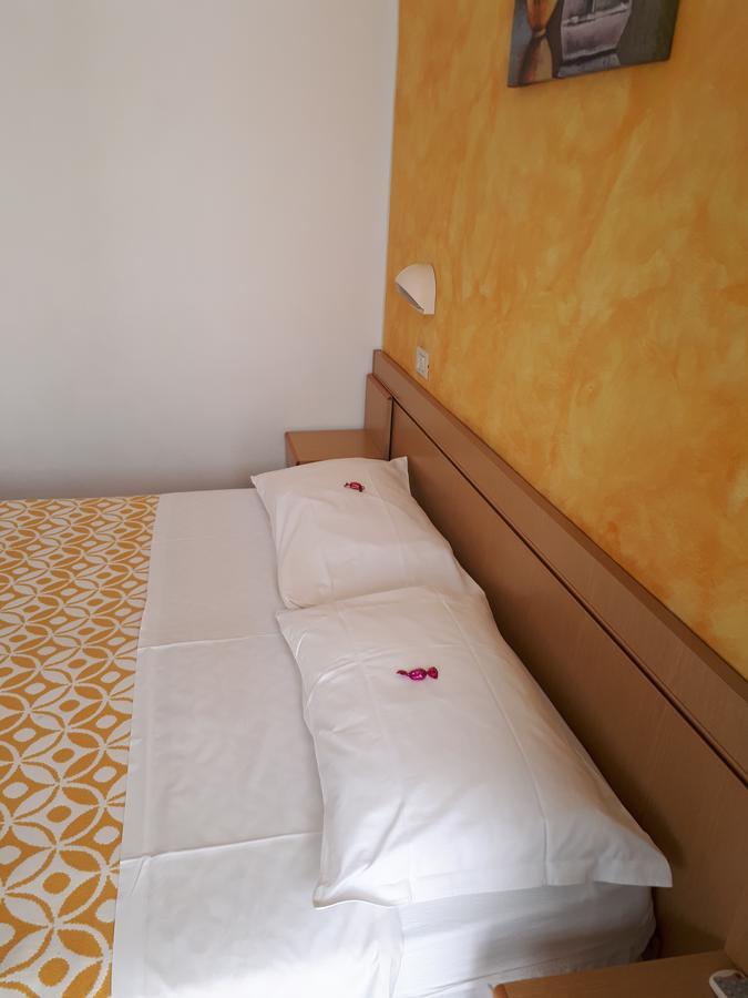 Hotel Ottavia ريميني المظهر الخارجي الصورة